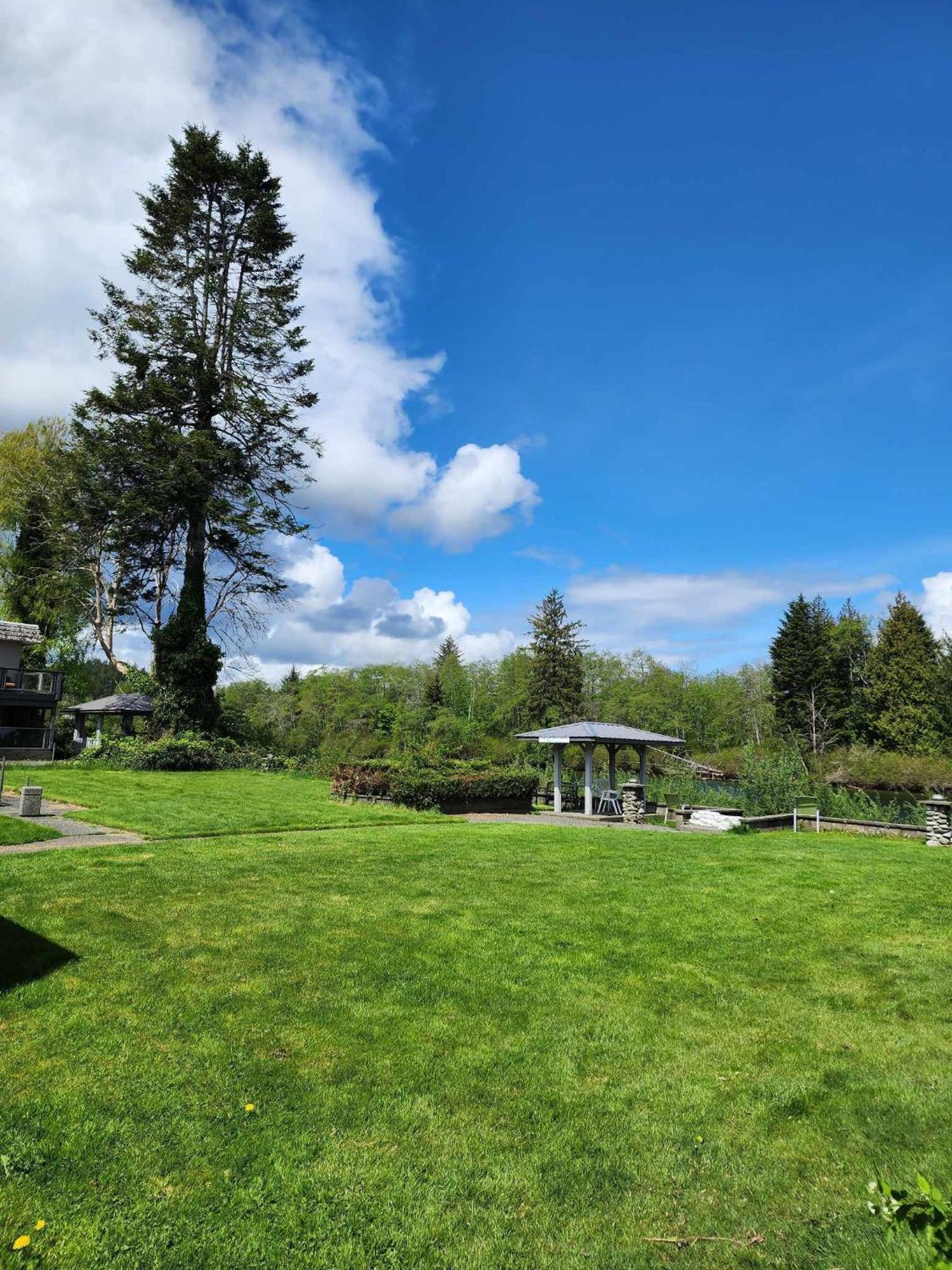 Campbell River Lodge Esterno foto