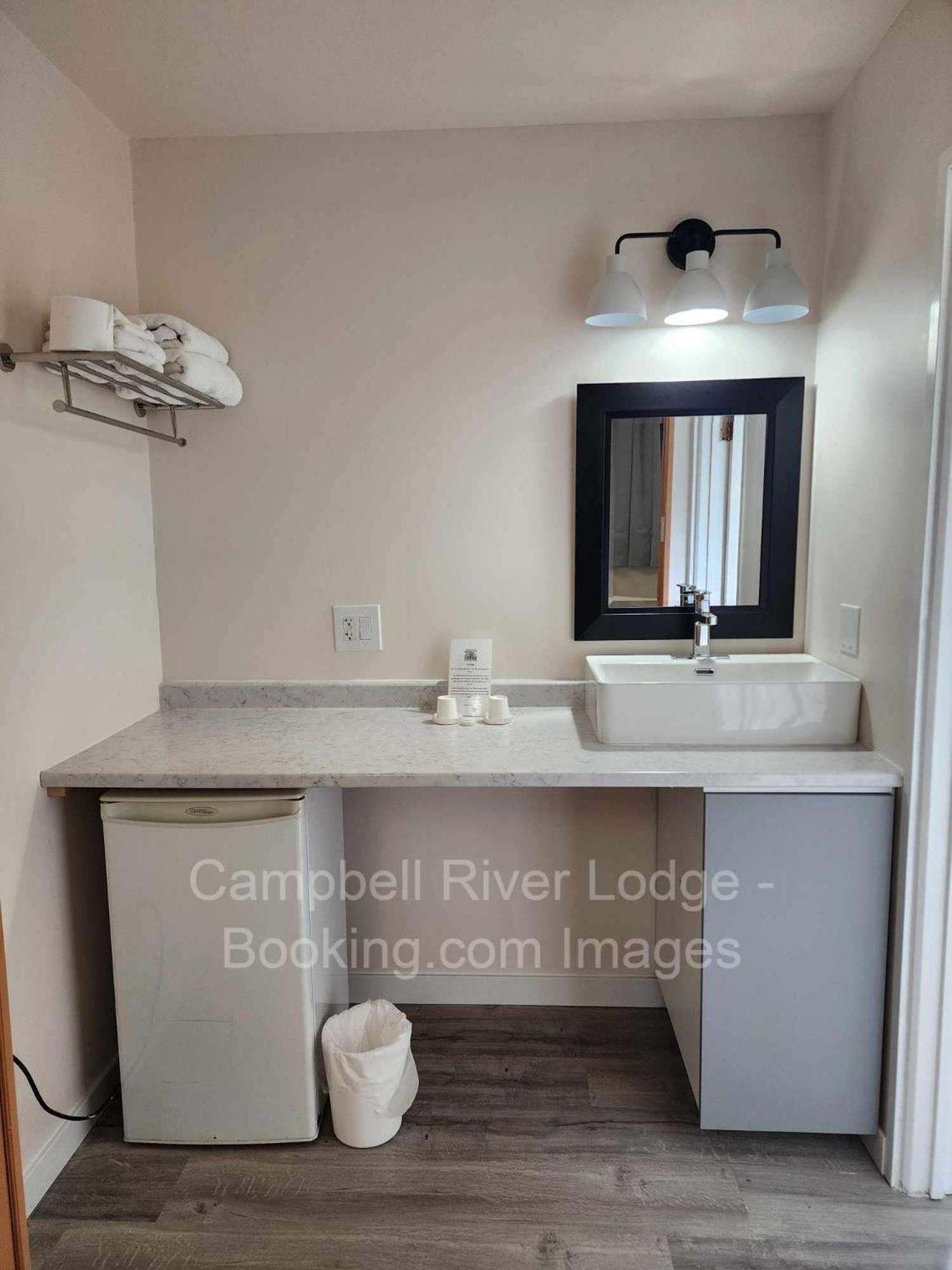 Campbell River Lodge Esterno foto